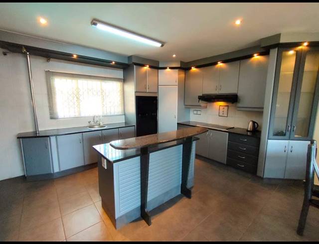 4 BEDROOM HOUSE FOR SALE IN DESAINAGAR